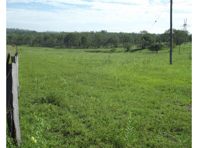 8047 Isis Highway St, Dallarnil QLD 4621