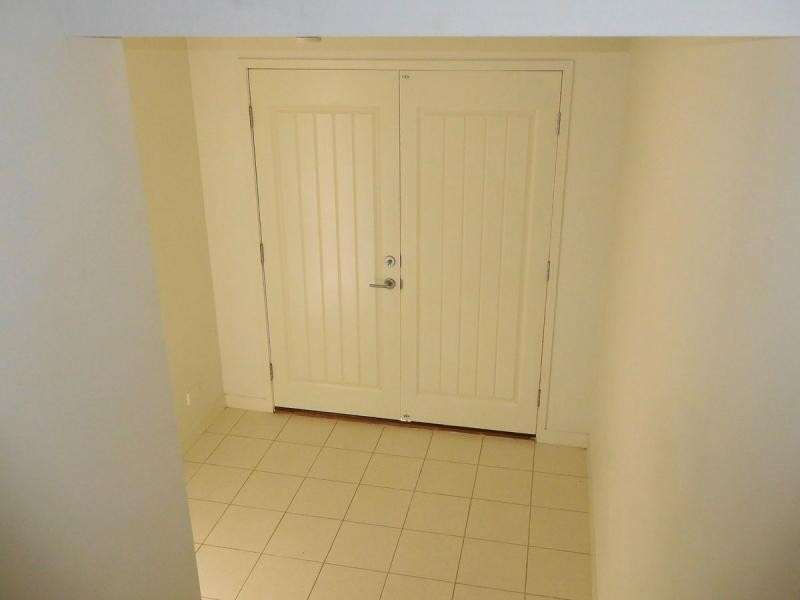 2/1 Hussar Court, Woodgate QLD 4660