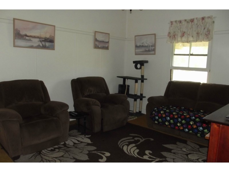 104 Guppys Road, Eureka QLD 4660