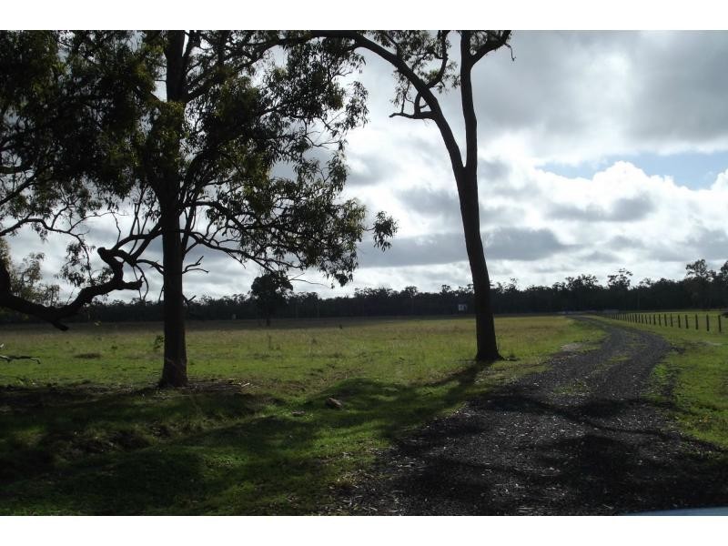 27553 Bruce Highway, Childers QLD 4660