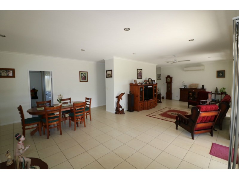 30 Yalla Lane, Redridge QLD 4660