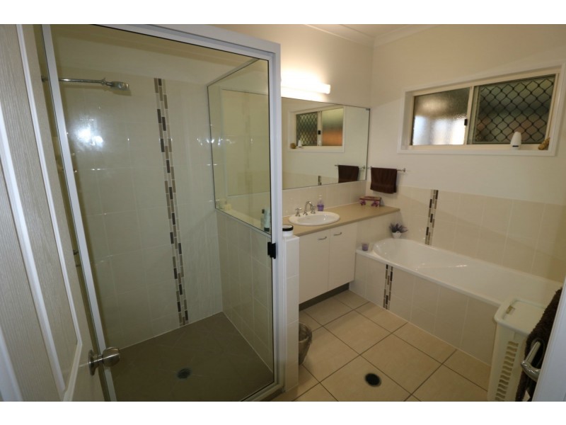 30 Yalla Lane, Redridge QLD 4660