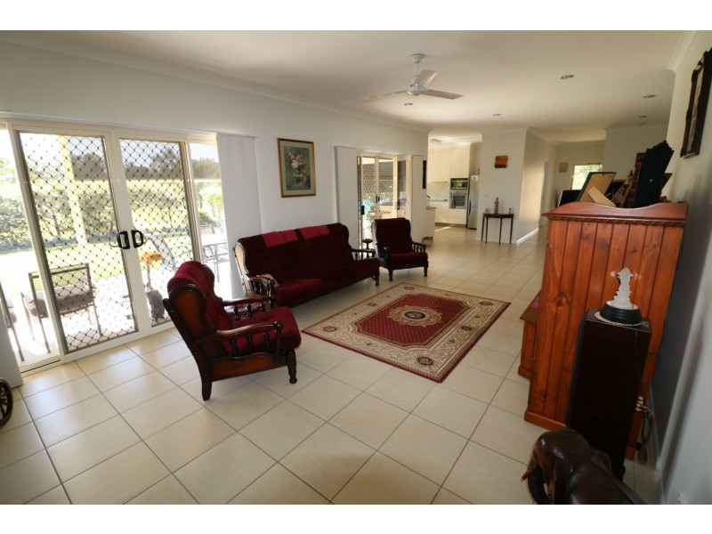 30 Yalla Lane, Redridge QLD 4660