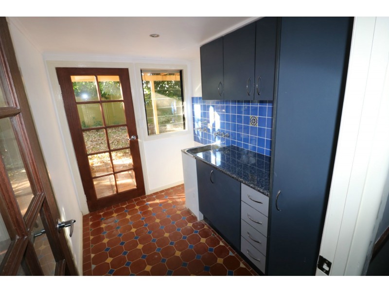 3 Pizzey Street, Childers QLD 4660