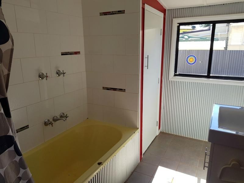 6 Noakes Street, Childers QLD 4660