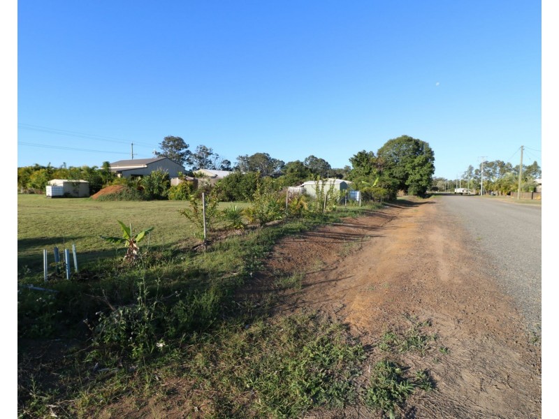 148 Station Road, Horton QLD 4660