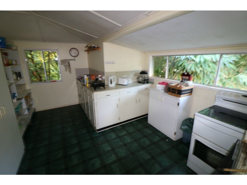 322 Old Creek Road, Apple Tree Creek QLD 4660