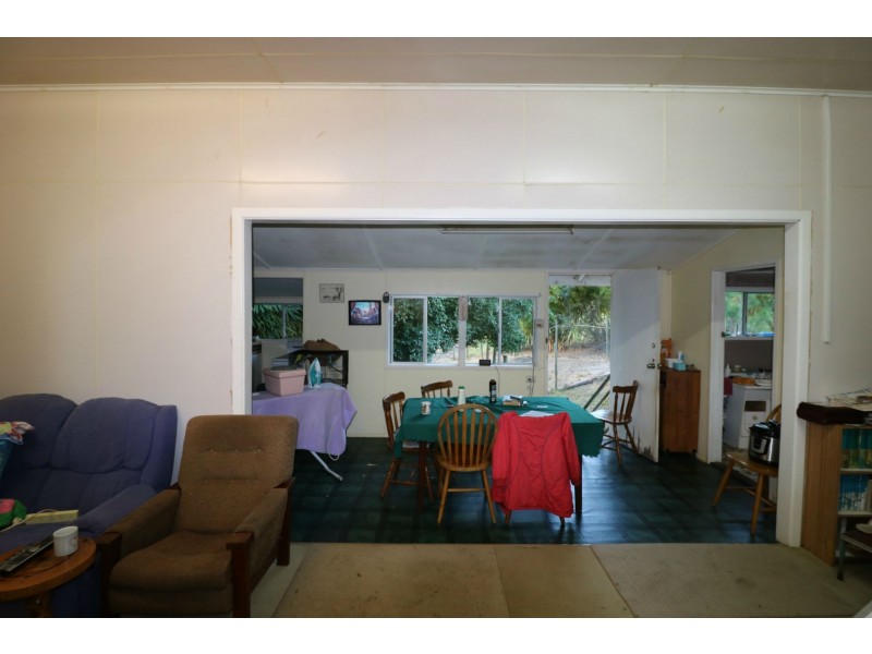 322 Old Creek Road, Apple Tree Creek QLD 4660