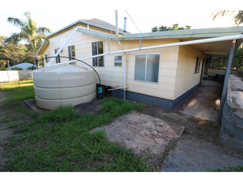 2 Cocking Street, Apple Tree Creek QLD 4660