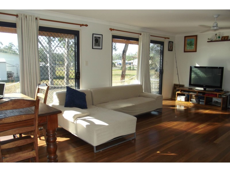 27 Steley Street, Buxton QLD 4660