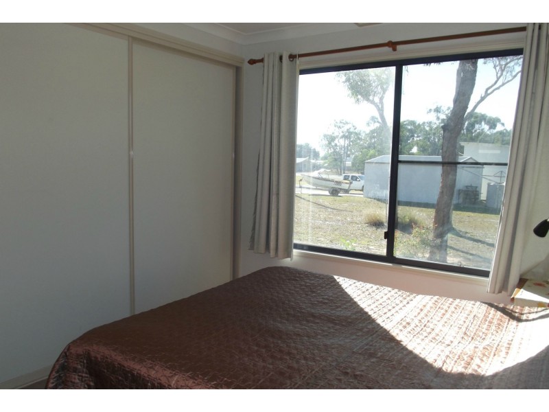 27 Steley Street, Buxton QLD 4660