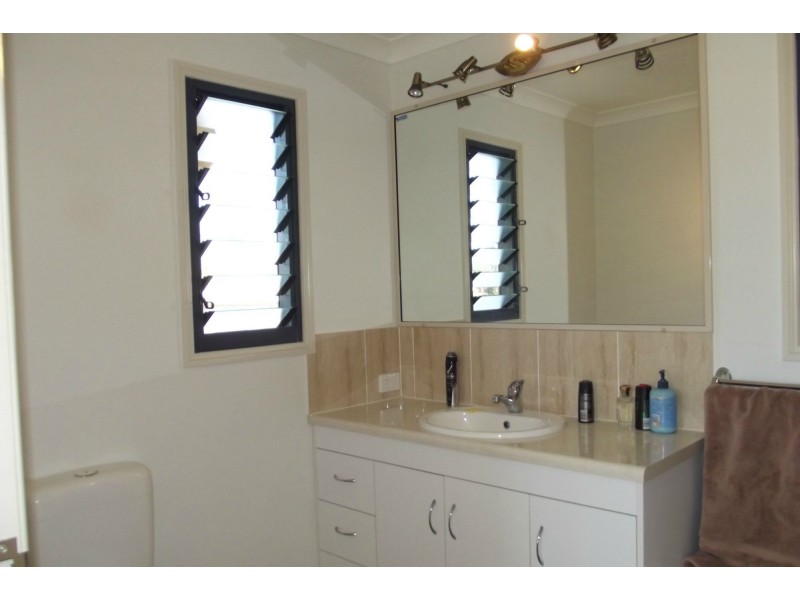 27 Steley Street, Buxton QLD 4660