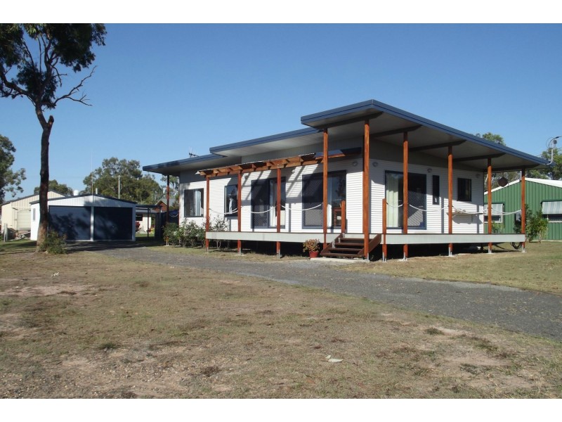 27 Steley Street, Buxton QLD 4660