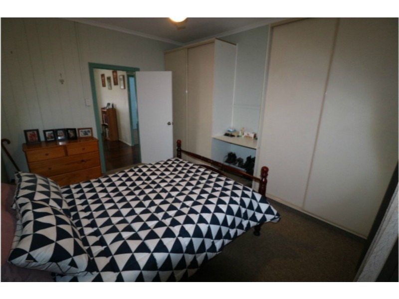 17 West Street, Childers QLD 4660