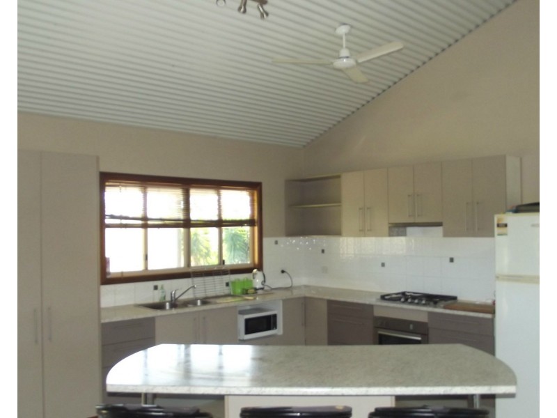 679 Railway Road, Booyal QLD 4671