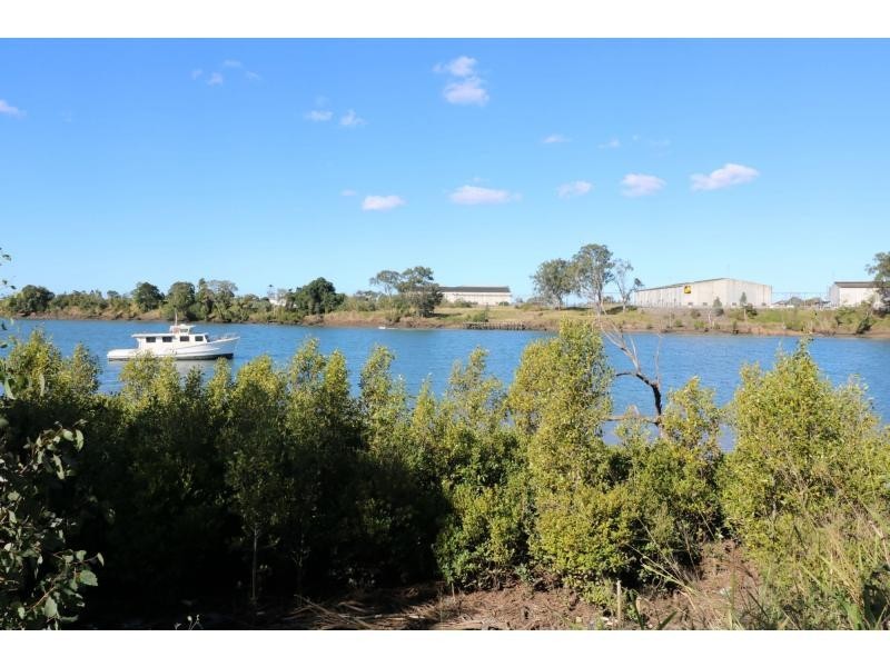 108 Waterview Road, Bundaberg North QLD 4670