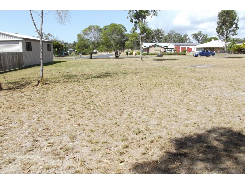 6 Burrumba Dr, Buxton QLD 4660