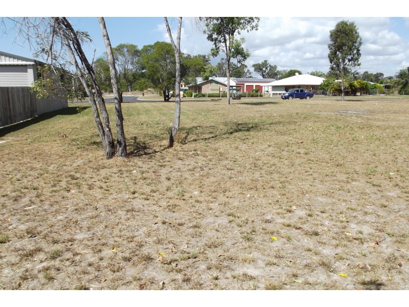 6 Burrumba Dr, Buxton QLD 4660