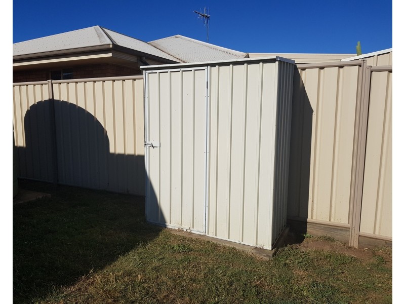 27 Pioneer Avenue, Childers QLD 4660