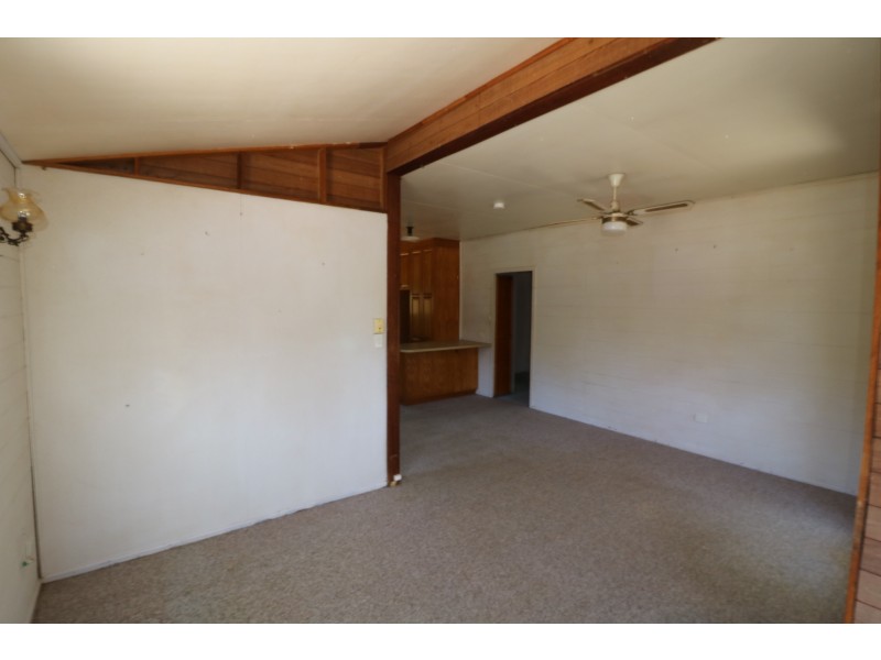 29-31 Mill St, Apple Tree Creek QLD 4660