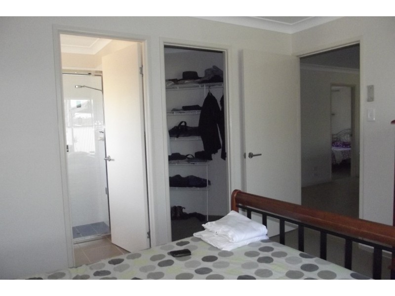 17 Burrum St, Buxton QLD 4660