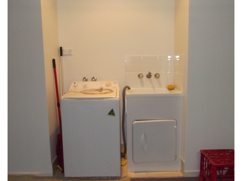 17 Burrum St, Buxton QLD 4660