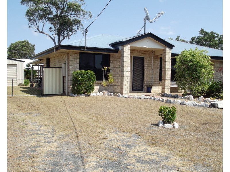 17 Burrum St, Buxton QLD 4660