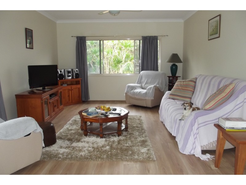 28 Powers St, Buxton QLD 4660