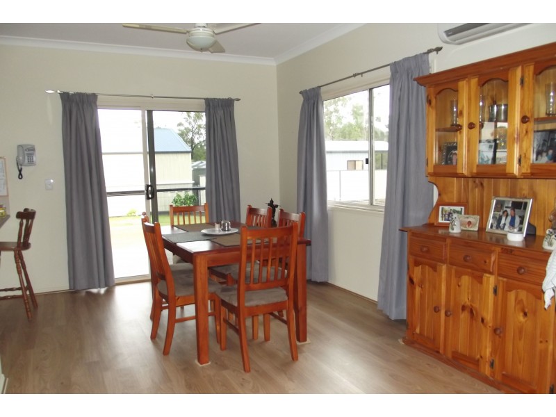 28 Powers St, Buxton QLD 4660