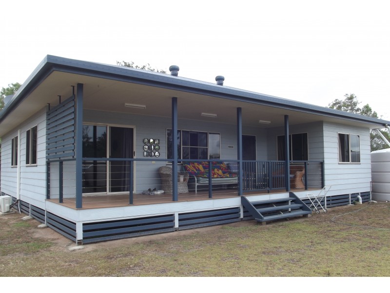 28 Powers St, Buxton QLD 4660