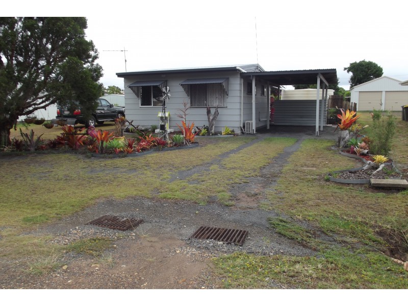 12 Hull St, Buxton QLD 4660