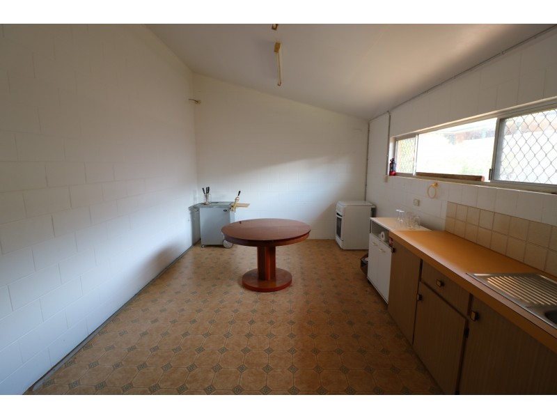 22 Lord Street, Childers QLD 4660