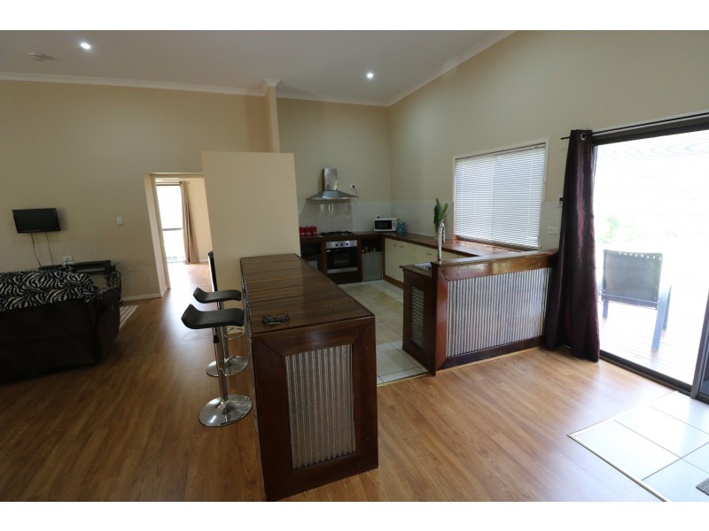 150 Station Rd, Horton QLD 4660
