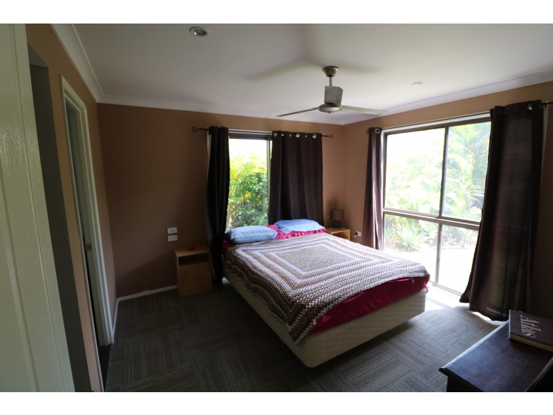 150 Station Rd, Horton QLD 4660
