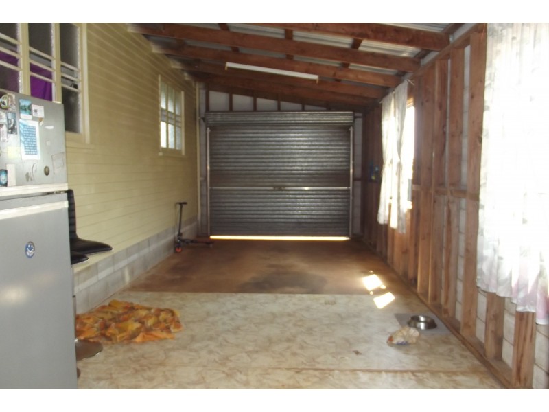 22 Churchill St, Childers QLD 4660