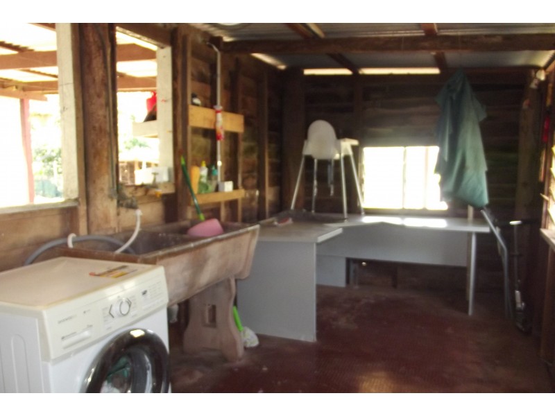 22 Churchill St, Childers QLD 4660