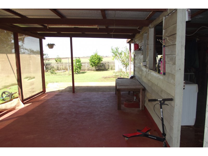 22 Churchill St, Childers QLD 4660