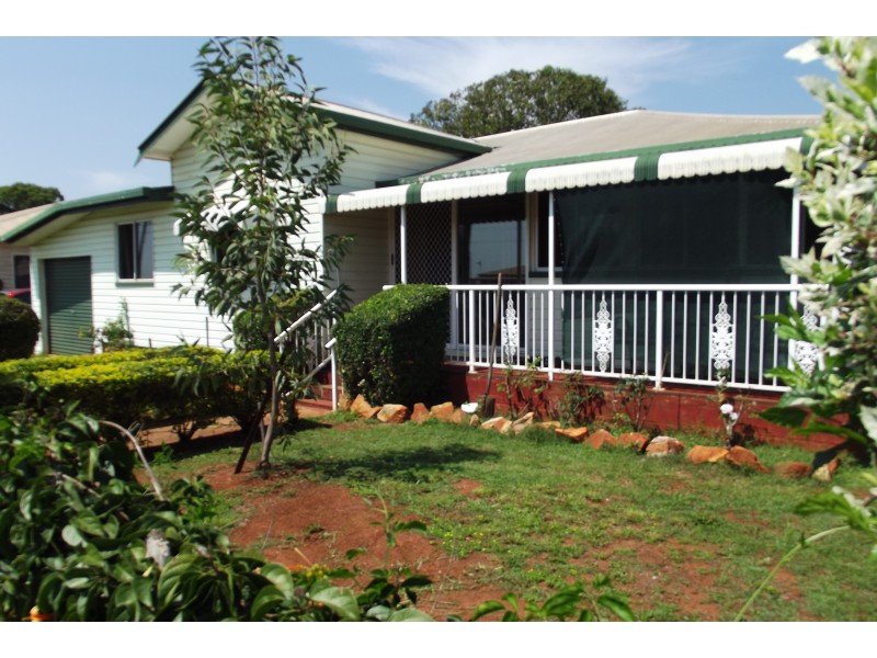 22 Churchill St, Childers QLD 4660