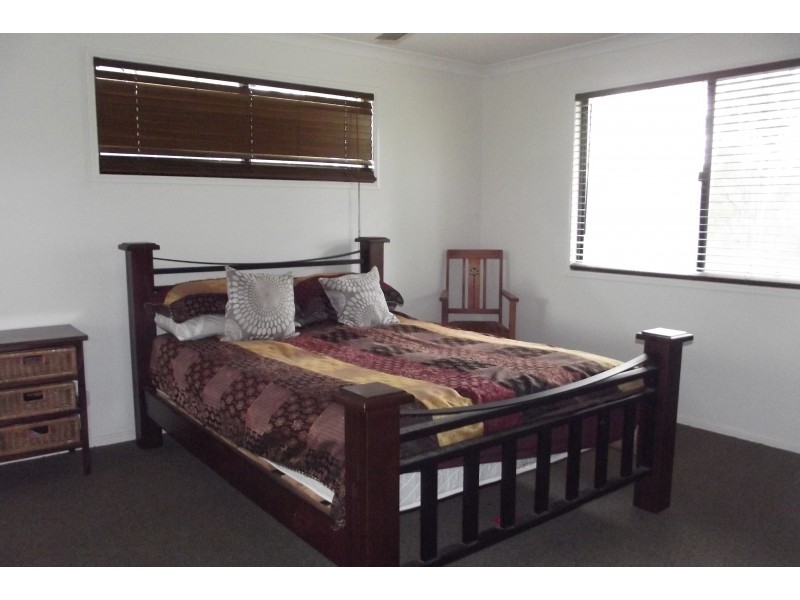 60 Postmans Crossing Rd, Isis River QLD 4660