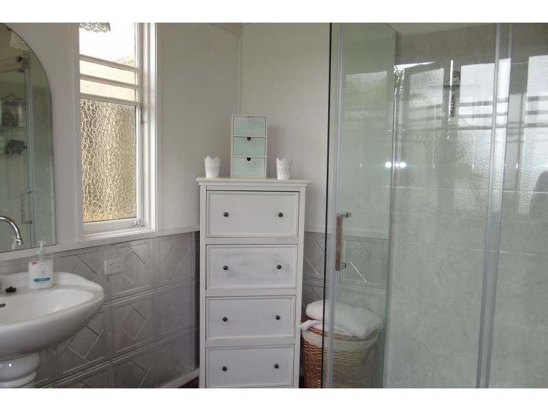 37 South Isis Rd, South Isis QLD 4660