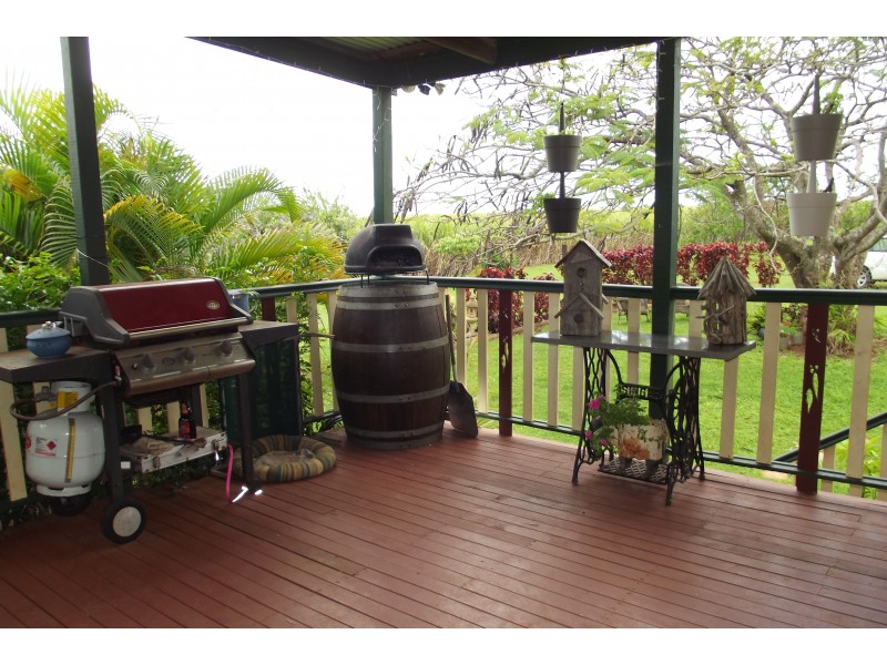 37 South Isis Rd, South Isis QLD 4660