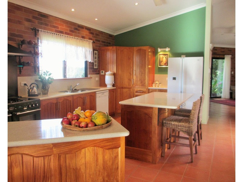 133 Cooks Rd, South Isis QLD 4660