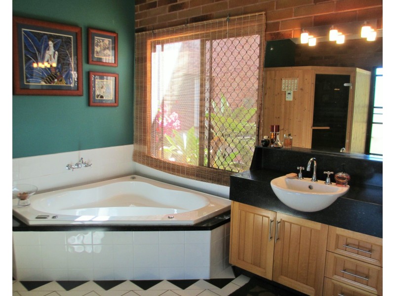 133 Cooks Rd, South Isis QLD 4660
