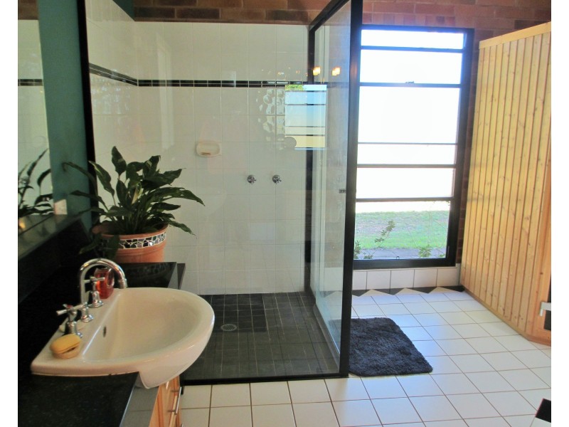133 Cooks Rd, South Isis QLD 4660