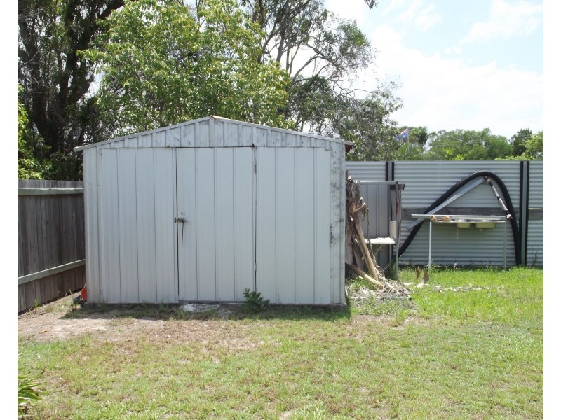 4 Burrumba Dr, Buxton QLD 4660