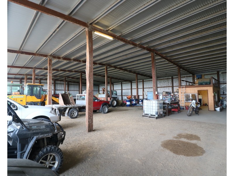 281 Causeway Rd, Booyal QLD 4671