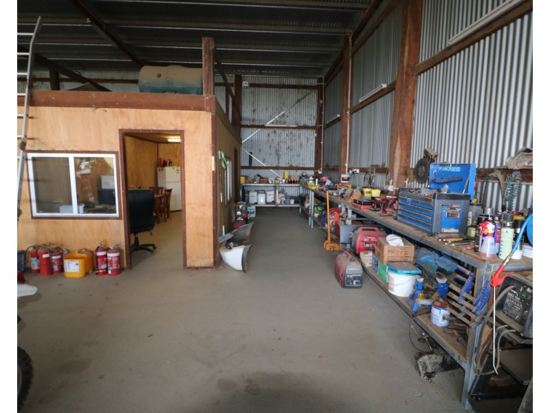 281 Causeway Rd, Booyal QLD 4671