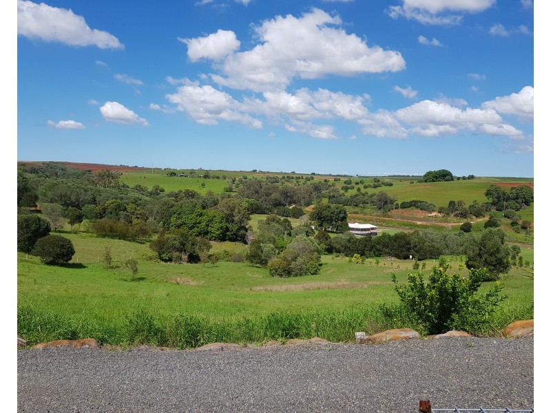 19 Sanctuary Ct, Apple Tree Creek QLD 4660