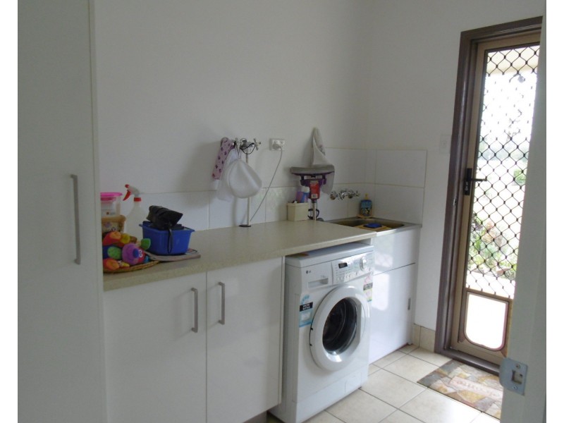 10 Bow St, Degilbo QLD 4621