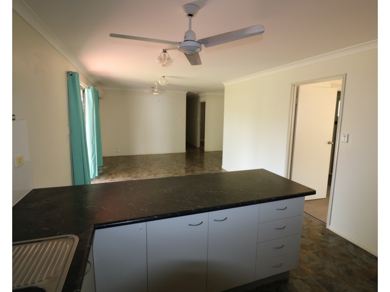 65 Thompson Rd, Childers QLD 4660